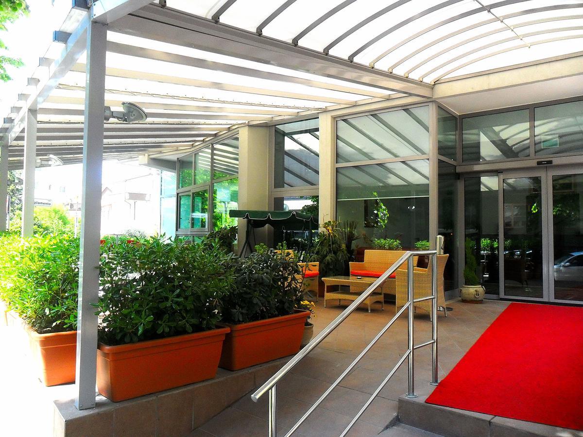 Hotel Etoile Rimini Luaran gambar
